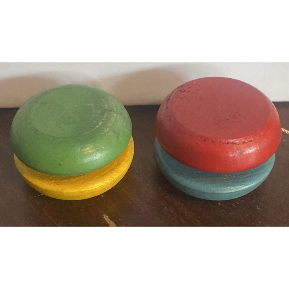Lot of 2 Vintage Wooden Yo-Yos Gree/Yellow and Red/Blue
